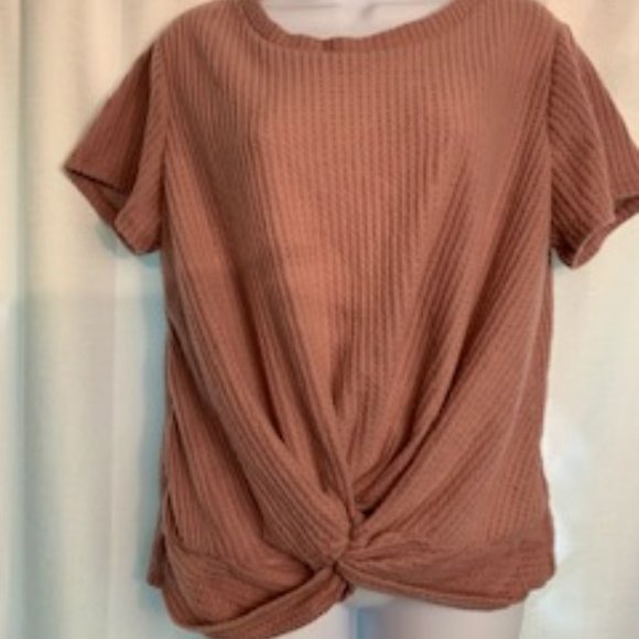 Revive Tops - 3/$20 Revive 1X Mauve Pink Knotted Top